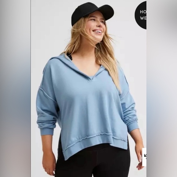 EUC Fleece V-Neck Sweatshirt. Size 00. - Picture 8 of 10